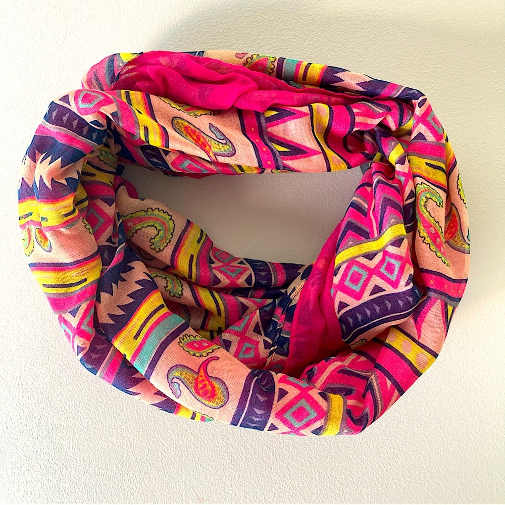 Bright Colors Infinity Scarf Set - Picture 4 of 7